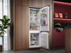 AEG OSC7C181DF 7000 GreenZone 176.9cm No Frost Integrated Fridge Freezer White